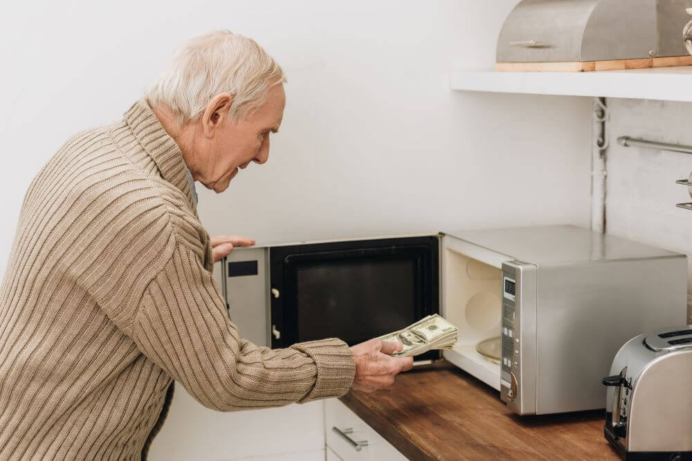 How to Navigate Dementia  and Finances